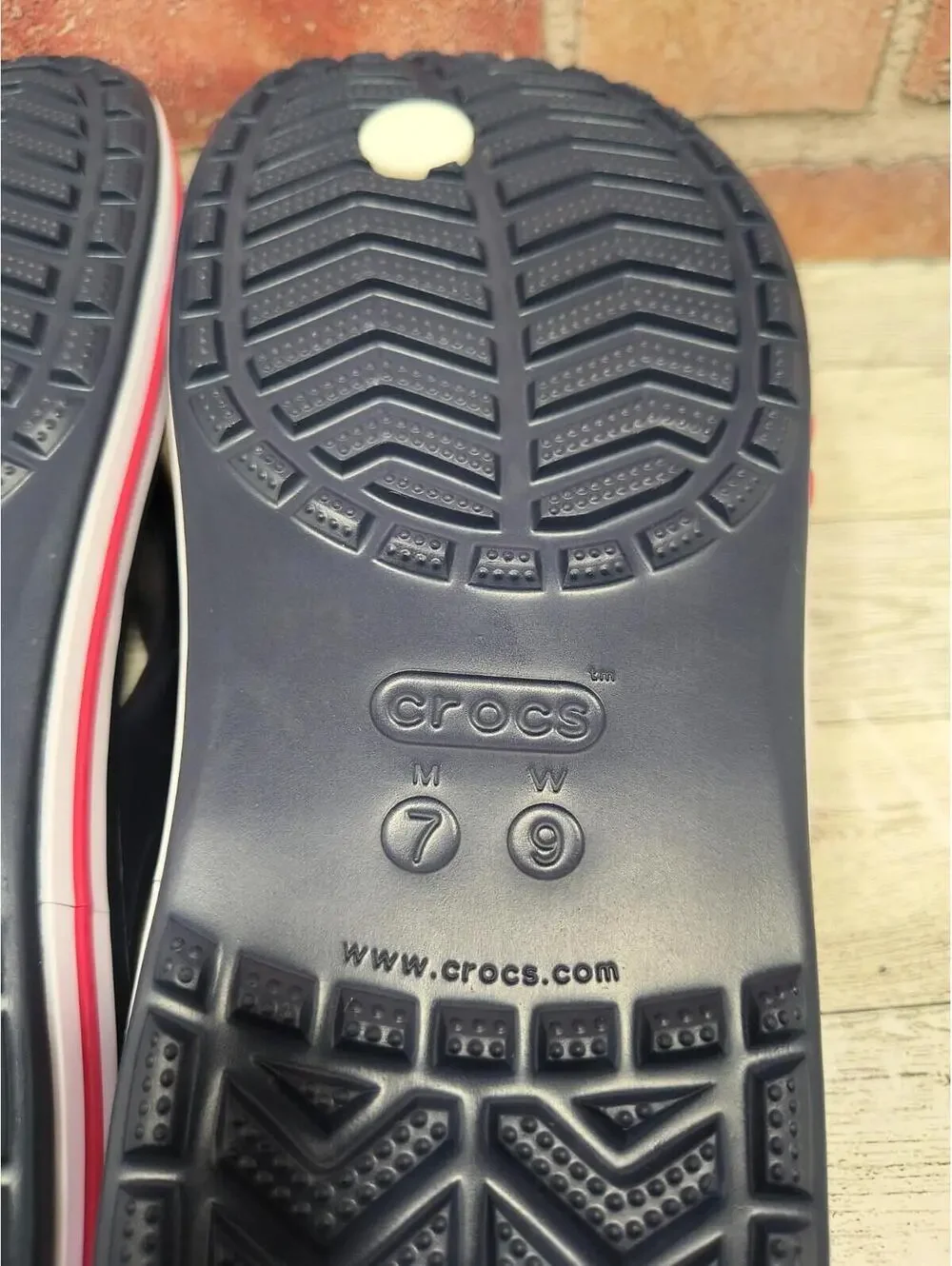 Crocs Bayaband Flip Size M7/W9 Sandals Patriot Red White Blue 205393-4CC NWT